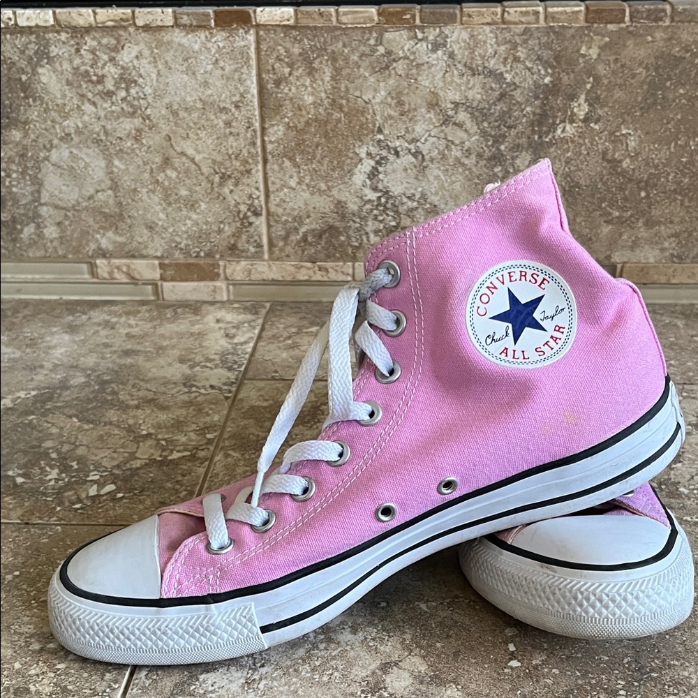 Converse All Star Pink  High-Top Sneakers. Men’s 8, Women’s 10.